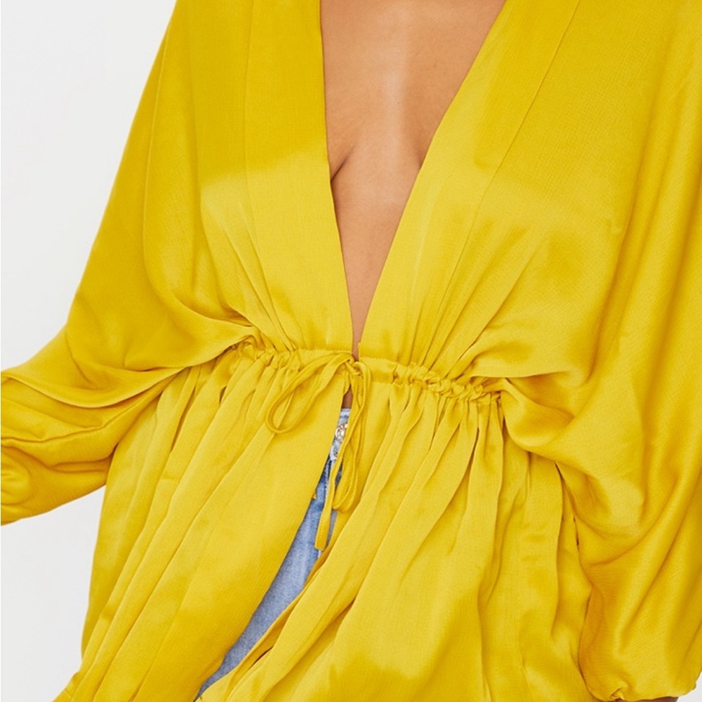 Prettylittlething Flowy Top - Picture 9 of 9